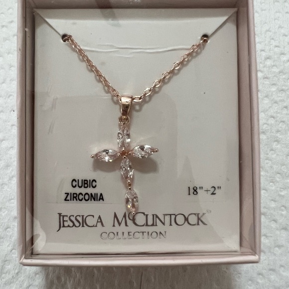 Jessica McClintoc   gold tone CZ cross necklace new in original box - Picture 3 of 4